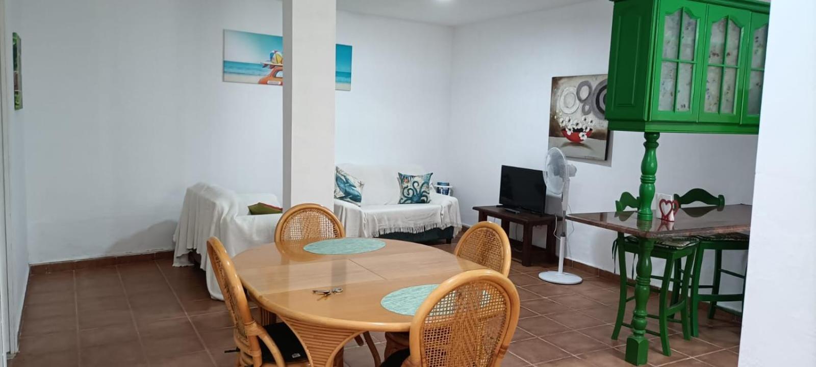 Habitacion Matrimonial En Un Bajo Bano Compartido Areas Compartidas Abades  外观 照片